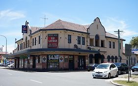 Rosehill Hotel